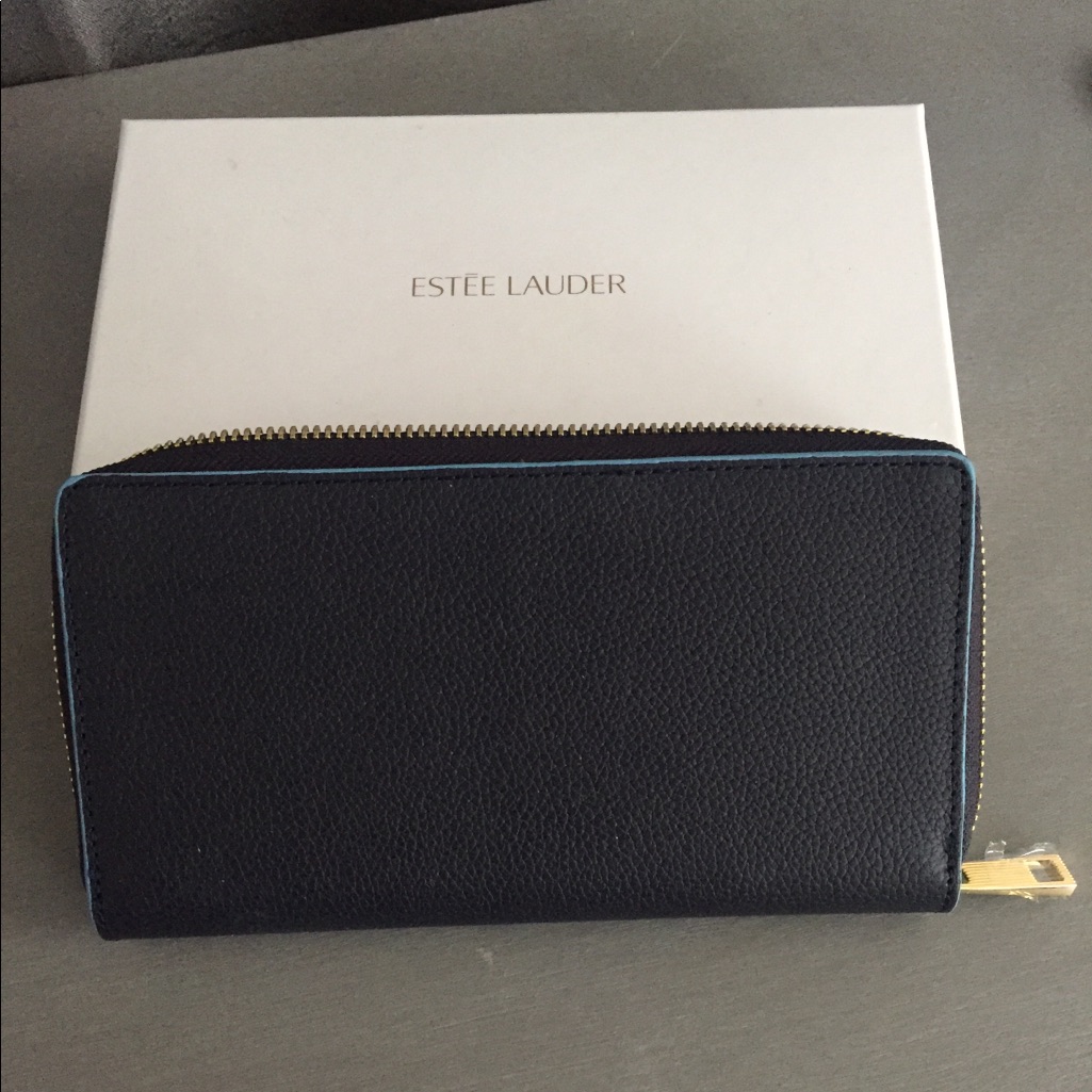 Este Lauder Wallet Brand New